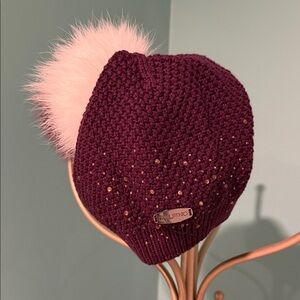 NWOT! Golfino Beanie With Pom